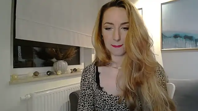 Snapshot of JulietteDiamond chatting on March 12, 2025, 7:25 pm JulietteDiamond online show from March 12, 2025, 7:25 pm