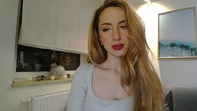 Snapshot of JulietteDiamond chatting on March 4, 2025, 9:43 pm JulietteDiamond online show from March 4, 2025, 9:43 pm