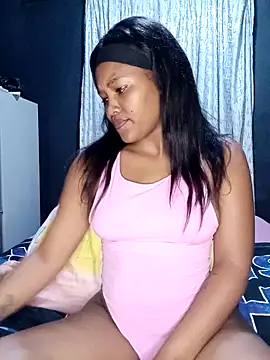 Snapshot of charmainexxx chatting on January 17, 2025, 9:50 pm charmainexxx online show from January 17, 2025, 9:50 pm