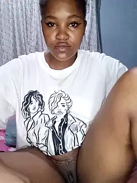 Snapshot of charmainexxx chatting on January 31, 2025, 10:42 pm charmainexxx online show from January 31, 2025, 10:42 pm