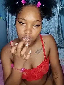 Snapshot of charmainexxx chatting on February 4, 2025, 8:28 pm charmainexxx online show from February 4, 2025, 8:28 pm