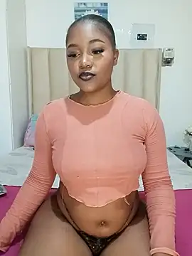 charmainexxx online show from May 29, 2026, 8:37 pm