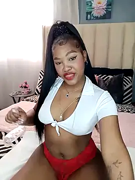 Snapshot of charmainexxx chatting on September 12, 2025, 1:55 pm charmainexxx online show from September 12, 2025, 1:55 pm