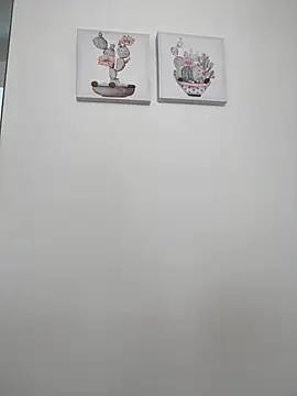 SophiaLaurens online show from October 15, 2025, 1:08 pm