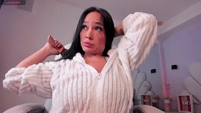 ginebra ness online show from November 6, 2025, 1:04 pm