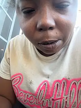 JCCaramelbarbie1 online show from November 3, 2025, 9:40 pm