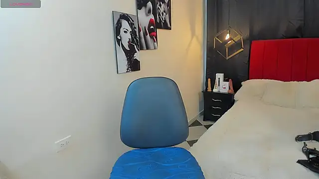 Snapshot of Megan_Do_Santos chatting on February 8, 2025, 8:21 pm Megan Do Santos online show from February 8, 2025, 8:21 pm