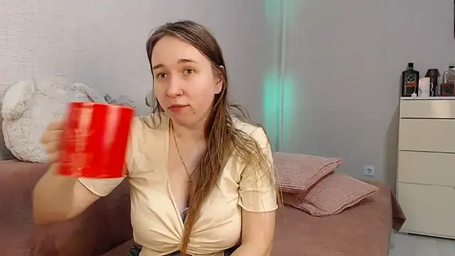 Snapshot of lovely_hayley chatting on January 21, 2025, 8:43 pm lovely hayley online show from January 21, 2025, 8:43 pm
