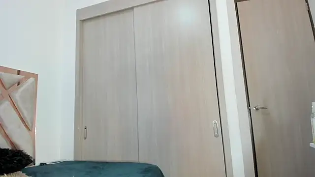 taurus boy1 online show from April 1, 2026, 1:41 pm