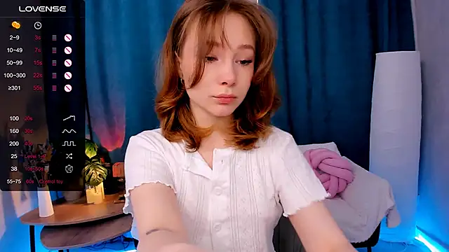 Snapshot of LanaBlu_ chatting on March 2, 2026, 8:43 am LanaBlu online show from March 2, 2026, 8:43 am