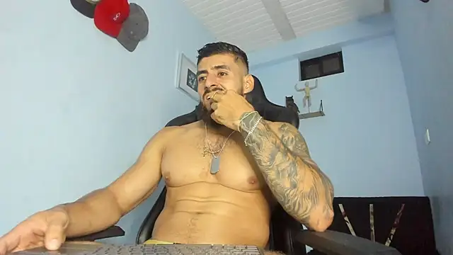 Snapshot of _Poseidon1_ chatting on November 22, 2025, 4:55 am Poseidon1 online show from November 22, 2025, 4:55 am