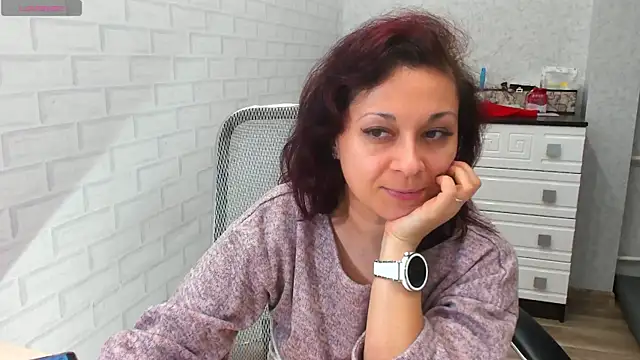 Snapshot of TeasyLana chatting on February 7, 2026, 8:39 pm TeasyLana online show from February 7, 2026, 8:39 pm