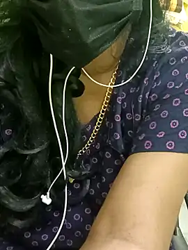 Aishu-tamil09 online show from December 8, 2024, 1:03 pm