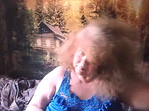 RoseRed69 online show from June 14, 2026, 11:28 pm