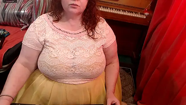 Snapshot of RoseRed69 chatting on March 14, 2026, 3:23 am RoseRed69 online show from March 14, 2026, 3:23 am