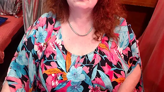 Snapshot of RoseRed69 chatting on May 3, 2026, 5:12 am RoseRed69 online show from May 3, 2026, 5:12 am