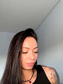 Melanisoul online show from November 29, 2025, 6:13 am