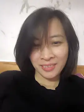 Snapshot of Sweets24 chatting on March 19, 2025, 2:02 pm Sweets24 online show from March 19, 2025, 2:02 pm
