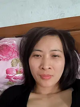 Snapshot of Sweets24 chatting on March 21, 2025, 5:11 am Sweets24 online show from March 21, 2025, 5:11 am