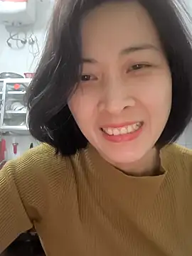 Snapshot of Sweets24 chatting on February 25, 2025, 3:42 am Sweets24 online show from February 25, 2025, 3:42 am