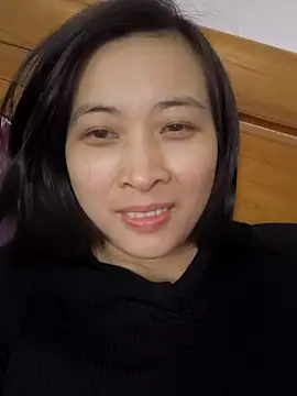 Snapshot of Sweets24 chatting on March 19, 2025, 5:19 am Sweets24 online show from March 19, 2025, 5:19 am
