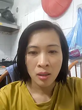 Snapshot of Sweets24 chatting on March 3, 2025, 1:56 pm Sweets24 online show from March 3, 2025, 1:56 pm