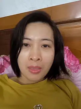 Snapshot of Sweets24 chatting on March 3, 2025, 11:46 pm Sweets24 online show from March 3, 2025, 11:46 pm