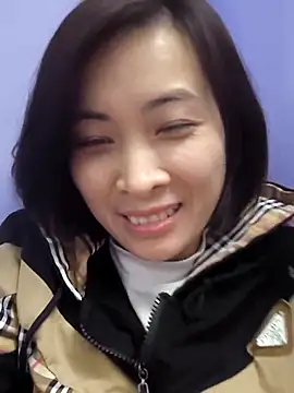 Snapshot of Sweets24 chatting on February 19, 2025, 4:55 am Sweets24 online show from February 19, 2025, 4:55 am