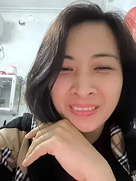 Snapshot of Sweets24 chatting on March 10, 2025, 5:11 am Sweets24 online show from March 10, 2025, 5:11 am