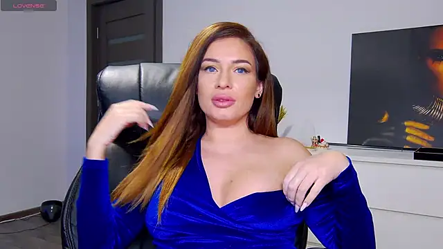 Debraleee  online show from February 28, 2025, 10:30 am