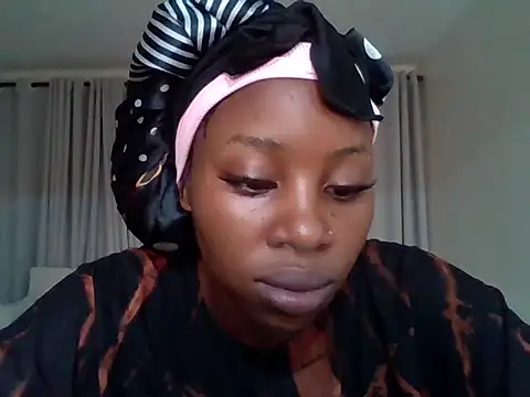 Queen loveer online show from May 27, 2026, 10:22 am
