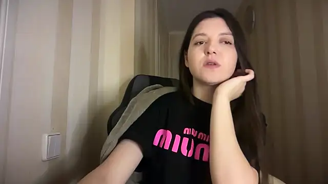 Snapshot of Lina_Most chatting on February 21, 2026, 9:17 pm Lina Most online show from February 21, 2026, 9:17 pm