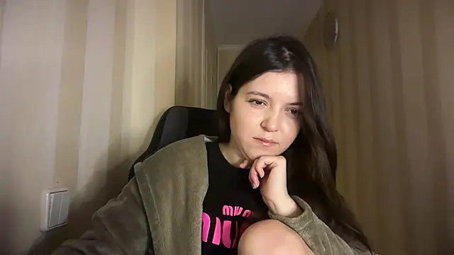 Snapshot of Lina_Most chatting on January 16, 2026, 8:46 pm Lina Most online show from January 16, 2026, 8:46 pm