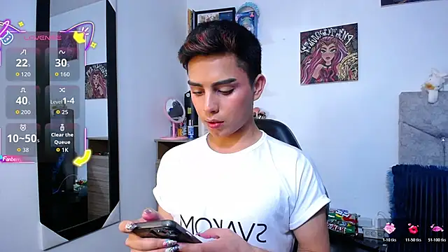 Snapshot of OwenBluee chatting on March 15, 2026, 6:42 am OwenBluee online show from March 15, 2026, 6:42 am