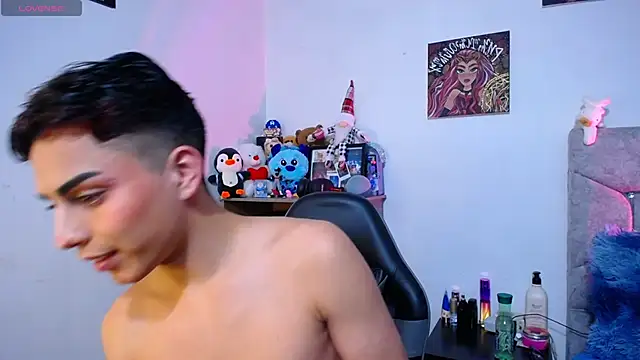 OwenBluee online show from January 6, 2026, 5:11 am