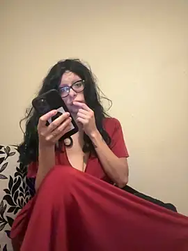 myloveforyouu online show from October 31, 2025, 4:42 am