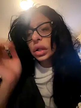 Snapshot of myloveforyouu chatting on December 4, 2025, 1:32 pm myloveforyouu online show from December 4, 2025, 1:32 pm