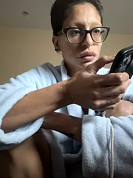 Snapshot of myloveforyouu chatting on September 15, 2025, 2:39 pm myloveforyouu online show from September 15, 2025, 2:39 pm
