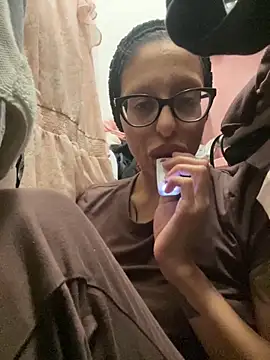 Snapshot of myloveforyouu chatting on November 29, 2025, 12:44 am myloveforyouu online show from November 29, 2025, 12:44 am