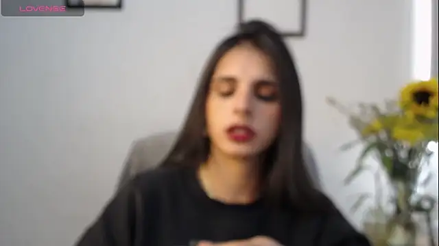 Snapshot of alma_violeta chatting on January 30, 2025, 6:10 pm alma violeta online show from January 30, 2025, 6:10 pm