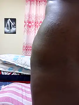 Sexyxcurves online show from December 14, 2025, 8:31 am