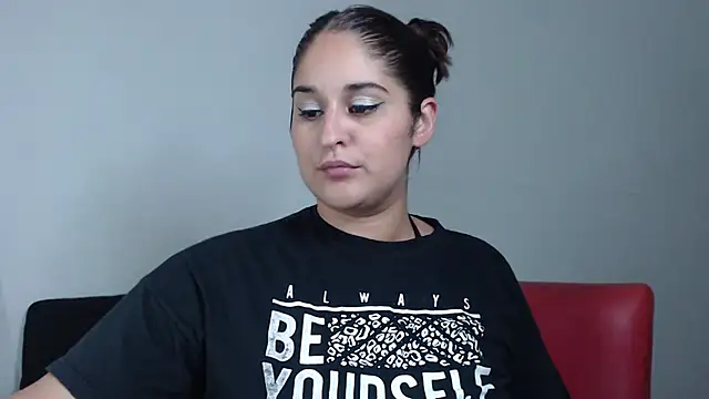 nathcollyns online show from March 6, 2025, 2:19 am