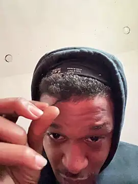 Snapshot of rayyymack chatting on March 6, 2026, 1:39 pm rayyymack online show from March 6, 2026, 1:39 pm