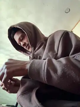 Snapshot of rayyymack chatting on February 10, 2026, 2:05 pm rayyymack online show from February 10, 2026, 2:05 pm