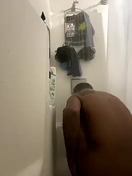 Snapshot of rayyymack chatting on December 18, 2025, 4:55 pm rayyymack online show from December 18, 2025, 4:55 pm