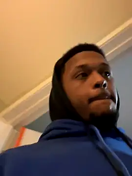 Snapshot of rayyymack chatting on November 22, 2025, 11:14 pm rayyymack online show from November 22, 2025, 11:14 pm