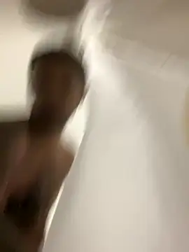 Snapshot of rayyymack chatting on December 15, 2025, 2:56 pm rayyymack online show from December 15, 2025, 2:56 pm