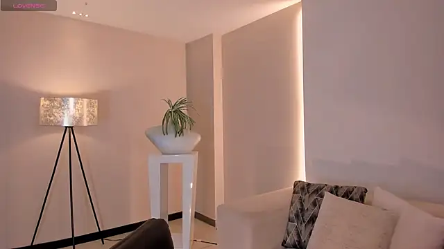 ValeriaRiveraX online show from March 21, 2025, 3:33 am