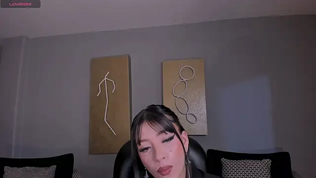 ValeriaRiveraX online show from April 3, 2026, 3:57 am