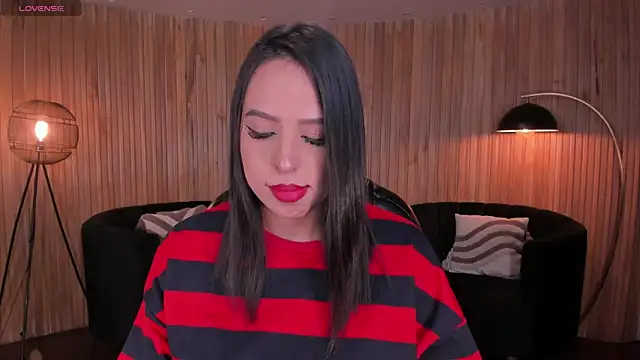 Snapshot of KatieStonne chatting on November 20, 2025, 3:29 am KatieStonne online show from November 20, 2025, 3:29 am